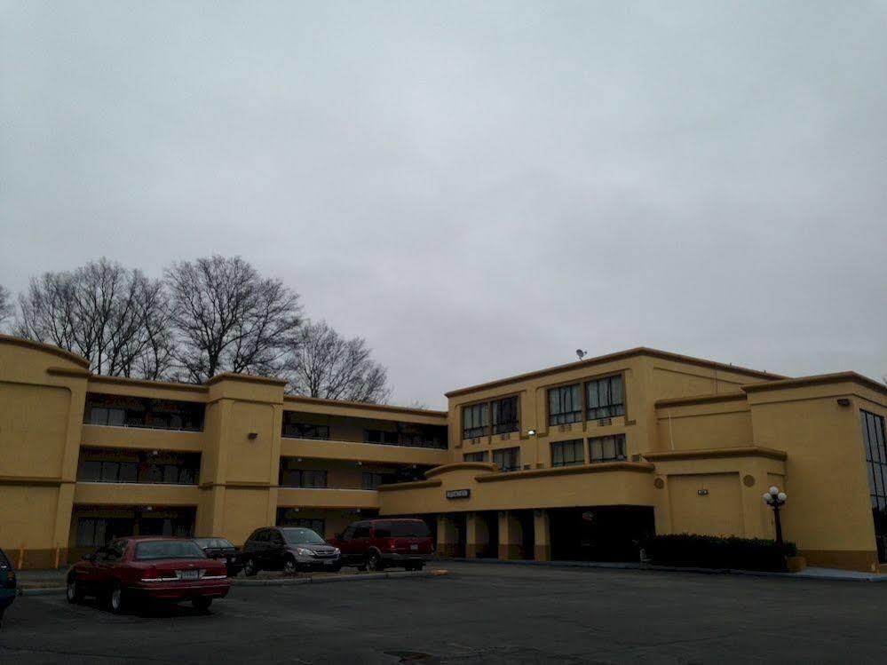 Diamond Inn & Suites Ричмонд Экстерьер фото